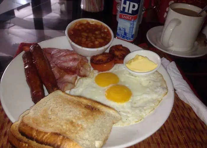 Pengthol Hotel 3*