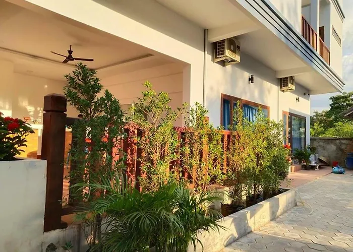 Pengthol Hotel 3*